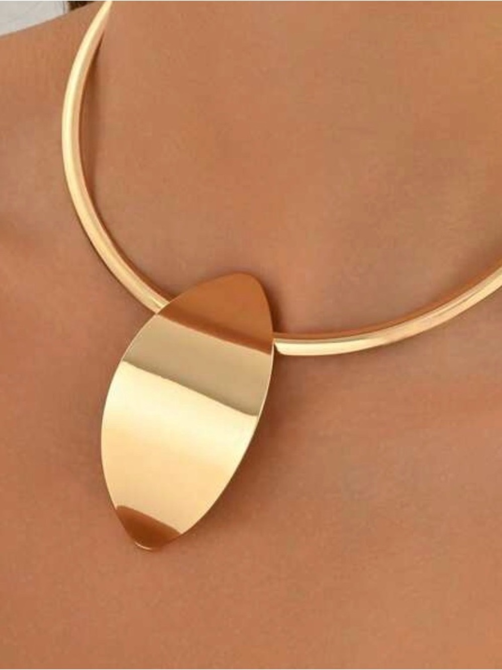 Gold Sculptural Pendant Choker Necklace - Women Jewelry